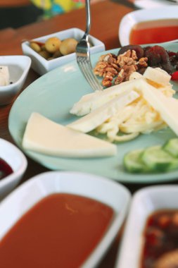 zengin ve leziz Türk Kahvaltı