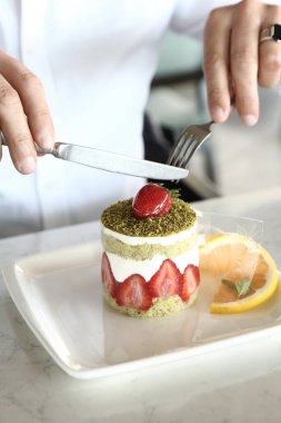 Masada lezzetli bir pasta var.