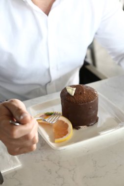 Masada lezzetli bir pasta var.