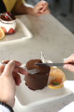 Masada lezzetli bir pasta var.