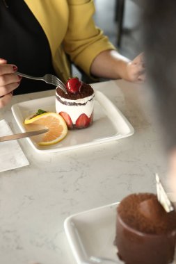 Masada lezzetli bir pasta var.