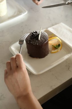 Masada lezzetli bir pasta var.