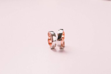 Elmas Mücevherler ve Moda Mücevherleri