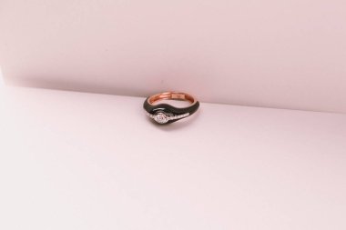 Elmas Mücevherler ve Moda Mücevherleri