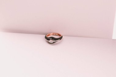 Elmas Mücevherler ve Moda Mücevherleri