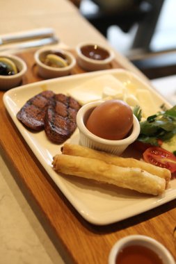 zengin ve leziz Türk Kahvaltı