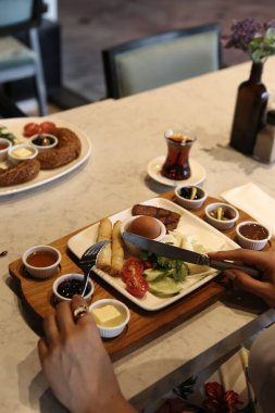 zengin ve leziz Türk Kahvaltı