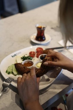 zengin ve leziz Türk Kahvaltı