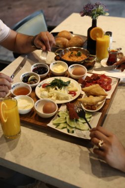 zengin ve leziz Türk Kahvaltı