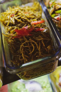 Geleneksel Türk ve Yunan yemek meze masası