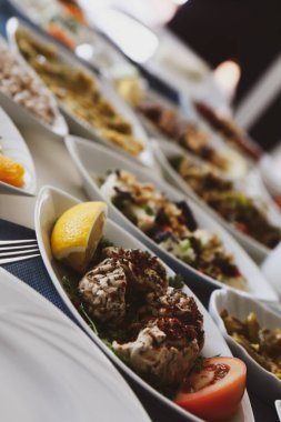 Geleneksel Türk ve Yunan yemek meze masası