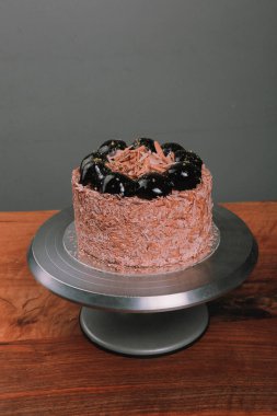 Masada lezzetli bir pasta var.