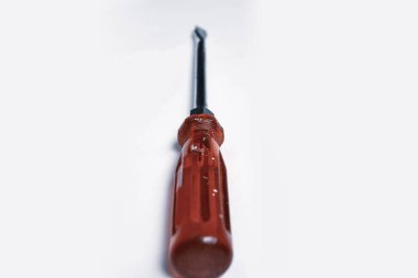 Plastik saplı tornavida.