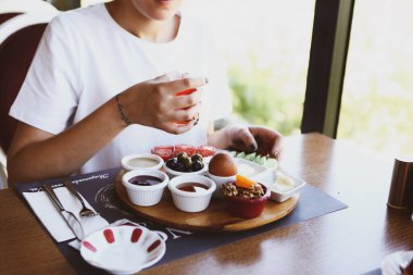 zengin ve leziz Türk Kahvaltı