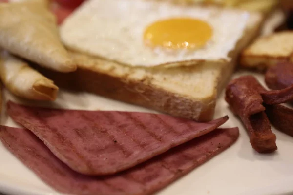 Reichhaltiges Und Köstliches Türkisches Frühstück — Stockfoto