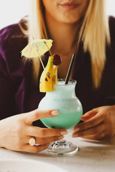Alcohol Cocktail Drankje Tafel Restaurant — Stockfoto