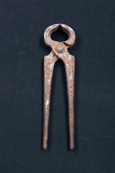 Old Well Used Pair Rusty Nippers — Stockfoto