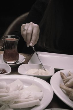 zengin ve leziz Türk Kahvaltı