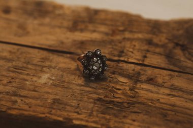 Elmas Mücevherler ve Moda Mücevherleri