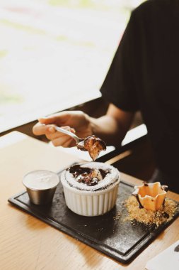 dondurma çikolatalı sufle
