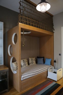 Modern çocuk odasının içi.