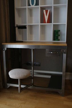 Modern çocuk odasının içi.