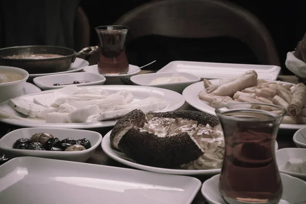 zengin ve leziz Türk Kahvaltı