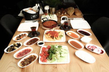 zengin ve leziz Türk Kahvaltı