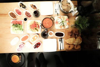 zengin ve leziz Türk Kahvaltı