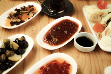 zengin ve leziz Türk Kahvaltı