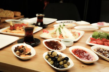 zengin ve leziz Türk Kahvaltı