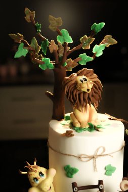 Masada lezzetli bir pasta var.