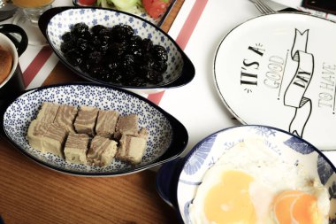 zengin ve leziz Türk Kahvaltı