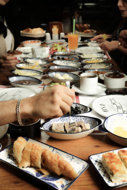 zengin ve leziz Türk Kahvaltı