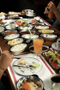 zengin ve leziz Türk Kahvaltı