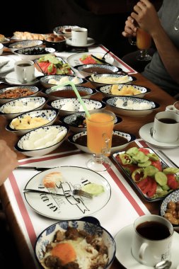 zengin ve leziz Türk Kahvaltı