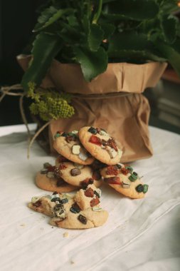 Koyu çikolata parçaları ile tanımlama