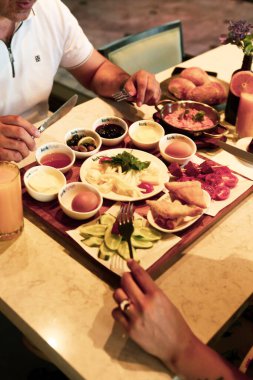 zengin ve leziz Türk Kahvaltı