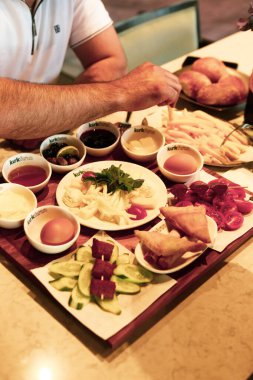 zengin ve leziz Türk Kahvaltı