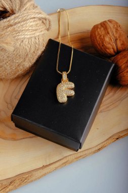 Mücevher ve Moda Mücevherleri