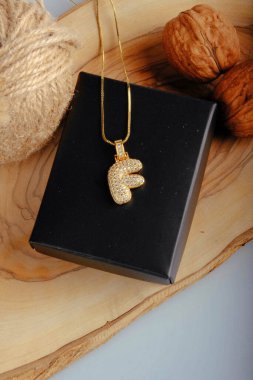 Mücevher ve Moda Mücevherleri