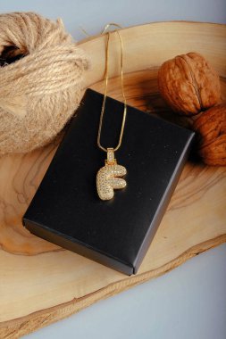 Mücevher ve Moda Mücevherleri