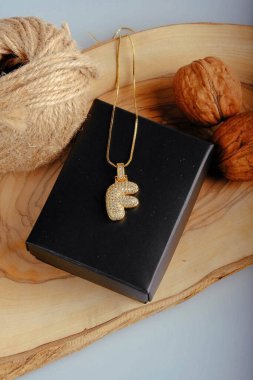 Mücevher ve Moda Mücevherleri