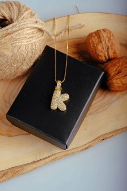 Mücevher ve Moda Mücevherleri