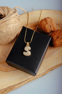 Mücevher ve Moda Mücevherleri