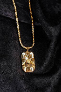 Mücevher ve Moda Mücevherleri