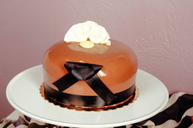 Masada lezzetli bir pasta var.