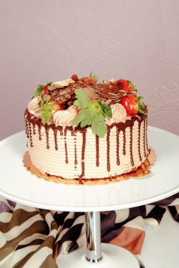 Masada lezzetli bir pasta var.