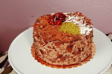 Masada lezzetli bir pasta var.