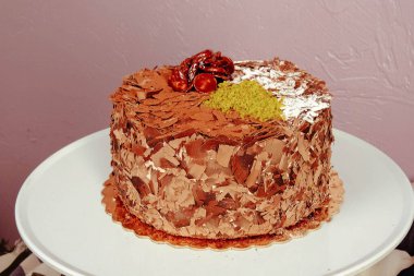 Masada lezzetli bir pasta var.